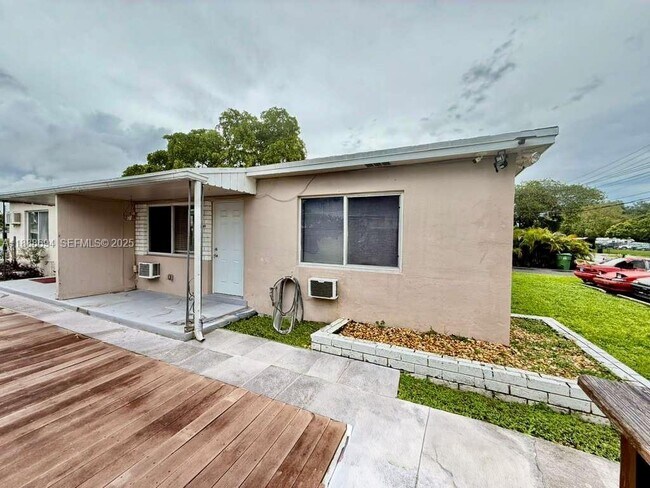 Foto del edificio - 1049 SW 3rd St