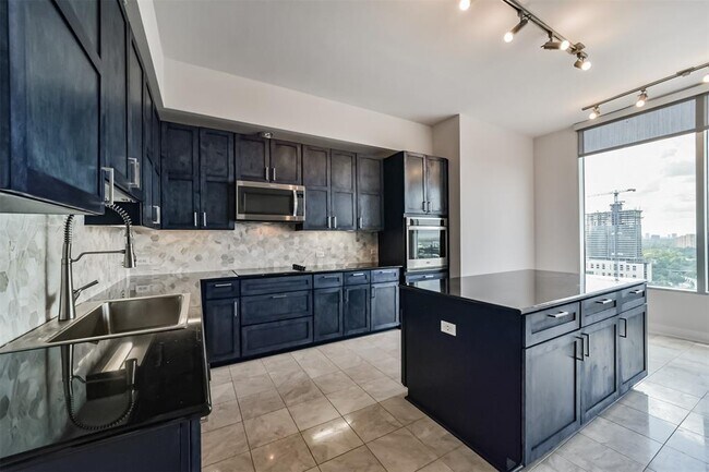 Foto del edificio - 3333 Allen Pkwy