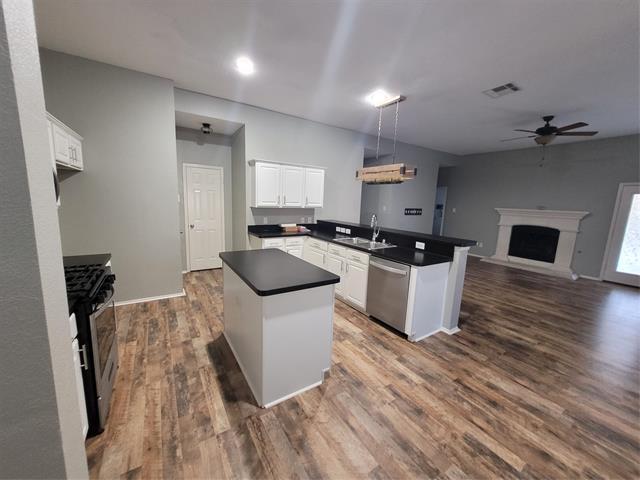 Foto del edificio - 9800 Meadow Rue Dr
