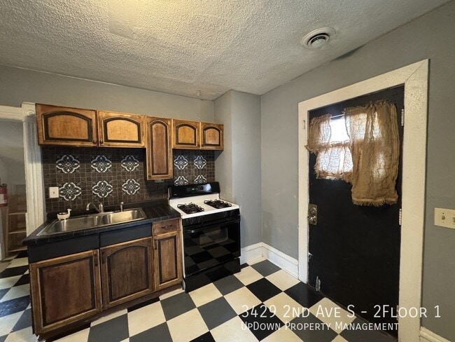 Building Photo - 3429 2nd Ave S