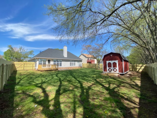 Building Photo - 4445 Fawnbrook Ave SW