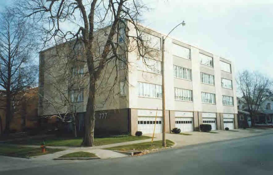 Primary Photo - 777 W Prairie St