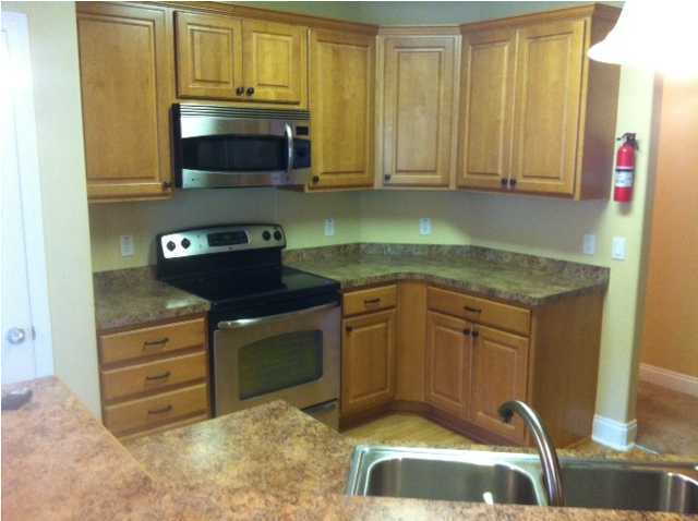 Building Photo - "Charming 4-Bed home in Navarre!"
