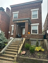 Building Photo - 435 Ada St