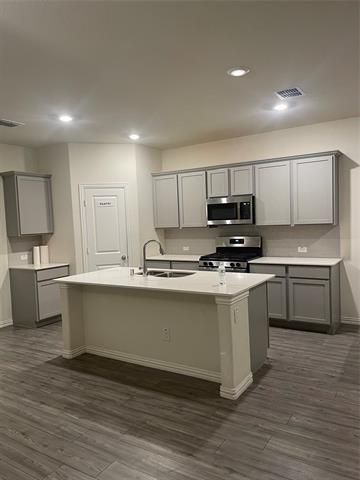 Foto del edificio - 2413 Buchanan Ln