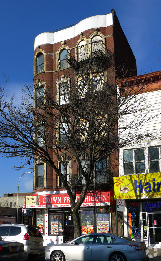 Building Photo - 1719 Pitkin Ave