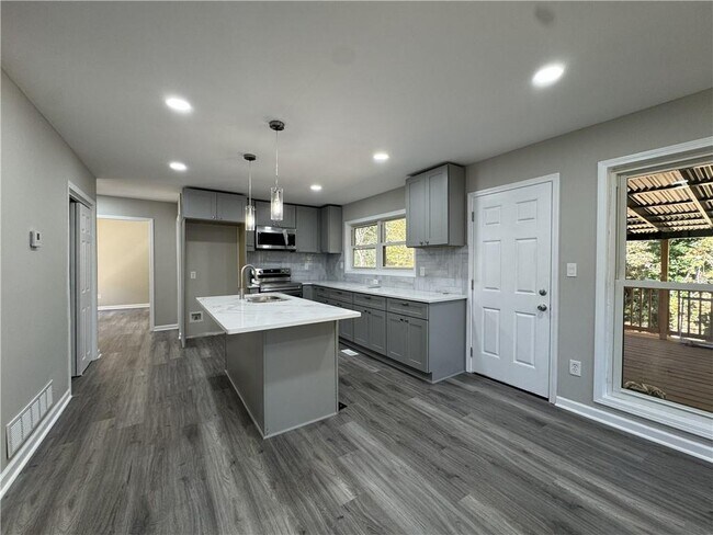 Foto del edificio - 3489 Creighton Rd SW