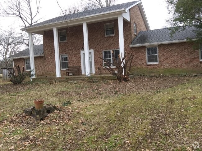 Building Photo - 779 New Shackle Island Rd