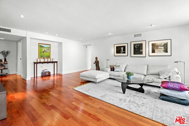 Foto del edificio - 851 Kings Rd