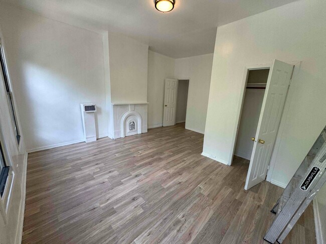 Foto del edificio - 860 Herkimer St