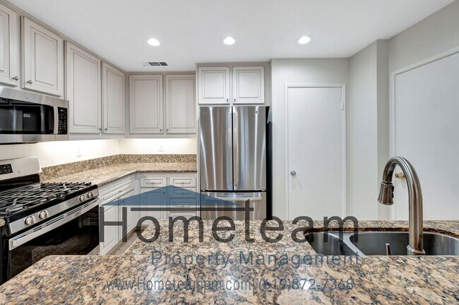 Building Photo - 2 BR / 1.5 BA 1317 Sq ft. Aliso Viejo / *R...