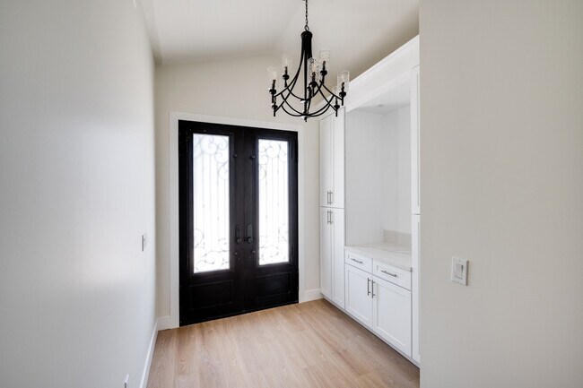 Foto del edificio - 10351 Foothill Blvd