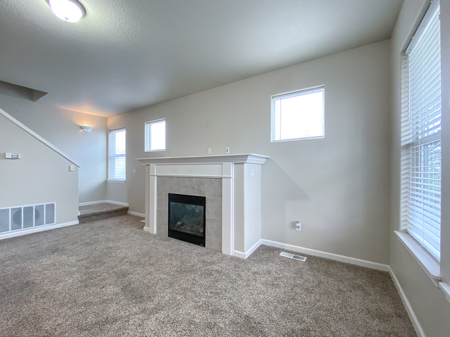 Building Photo - Lovely Traditional across from Park, 2 car...