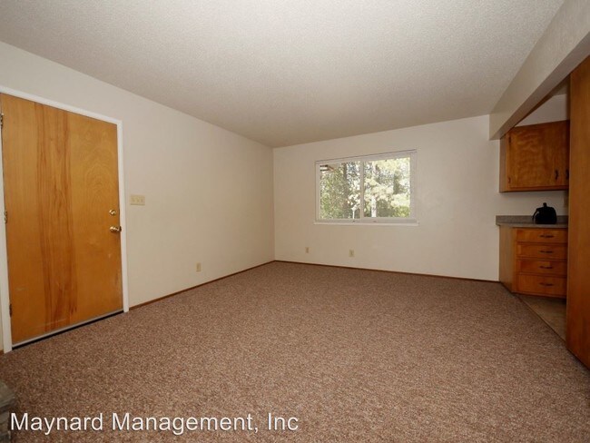 Building Photo - 22551 Highway 26