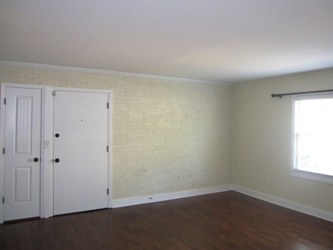 Foto del edificio - 4911 Park Rd