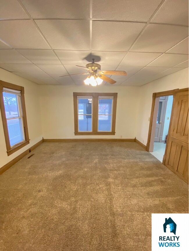Foto del edificio - Large 5 Bed In Hallam Ne!