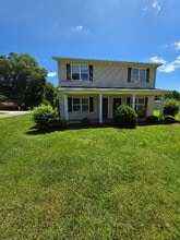 Building Photo - 2401 S Ridge Ave