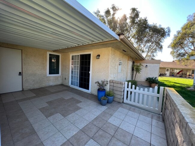 Building Photo - Very Nice Newport Home in Leisure Village