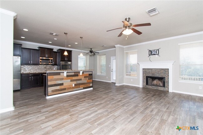 Building Photo - 3264 Vineyard Trail