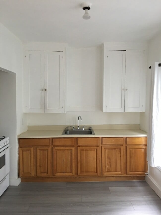 Building Photo - 489 14th St