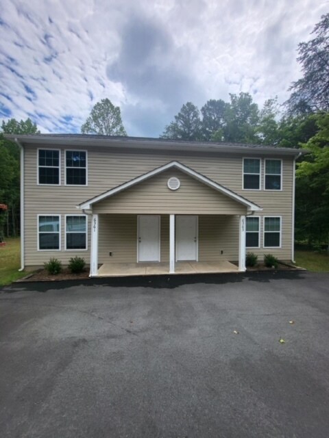 Primary Photo - 6361 Kidville Rd