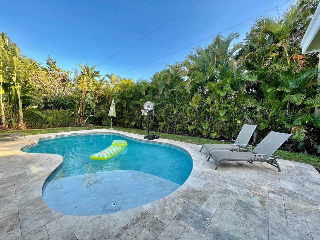 1011 Powell Dr, West Palm Beach, FL 33404 House for Rent in West Palm