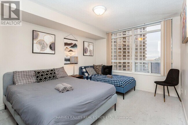 Building Photo - 3888 Duke of York Blvd