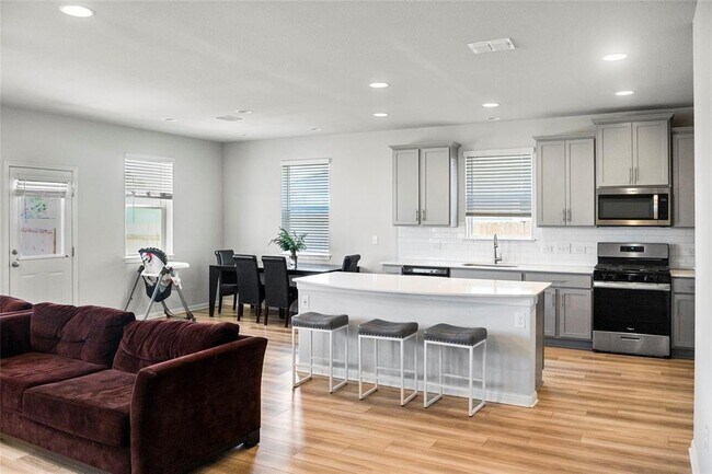 Foto del edificio - 11207 Sentinel Dr