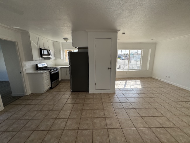 Building Photo - 3908 Rene Dr