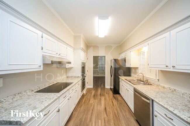 Foto del edificio - 7270 Stamford Drive