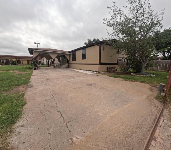 Foto del edificio - 4305 McClelland Ave