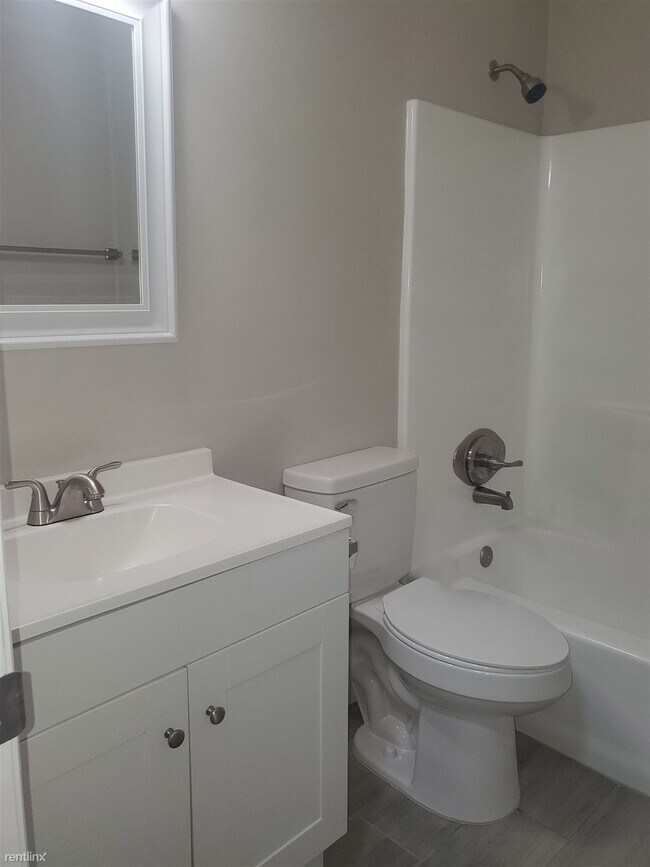 Building Photo - 2 br, 1 bath Townhome - 3300 South 7th Str...