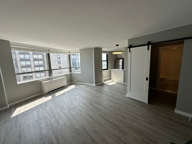 Foto del edificio - 5701 N Sheridan Rd