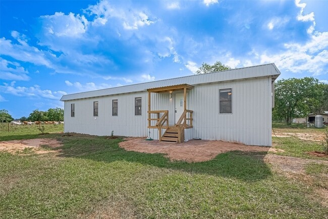 Building Photo - 22334 FM 762 Rd