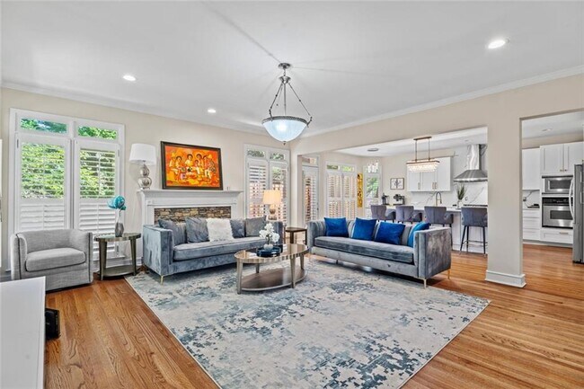 Foto del edificio - 7395 Village Creek Trace