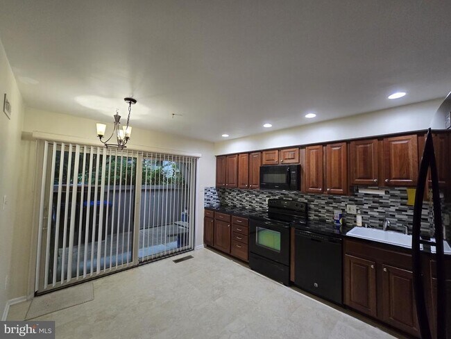 Foto del edificio - 11721 Newbridge Ct