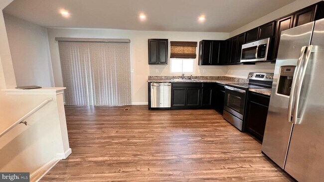 Foto del edificio - 17633 Fieldstone Ave
