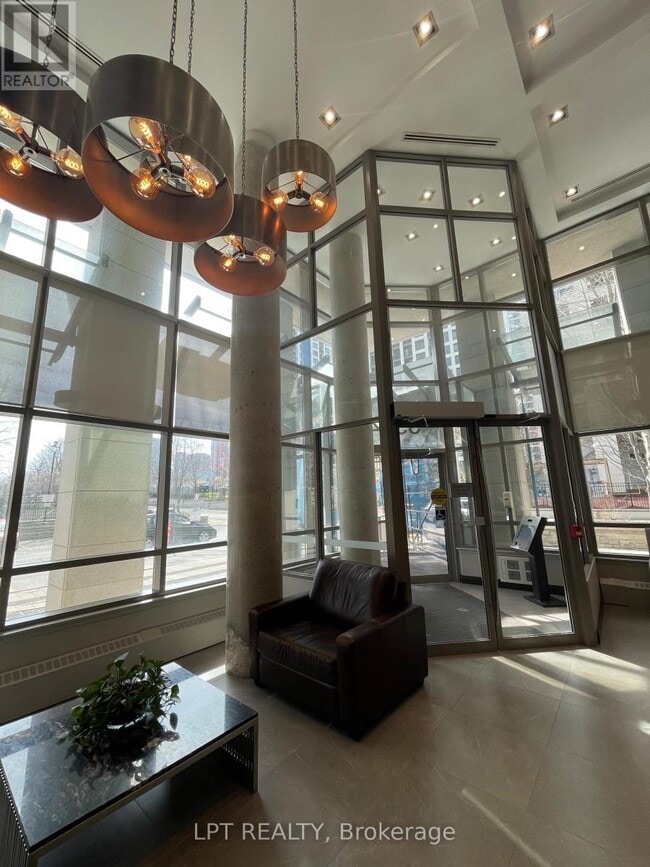 Building Photo - 3504 Hurontario St