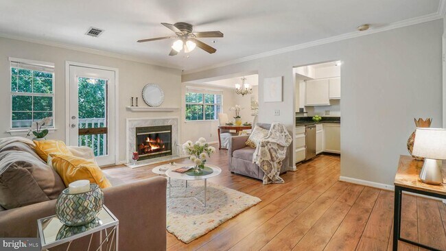 Foto del edificio - 5704 Chapman Mill Dr