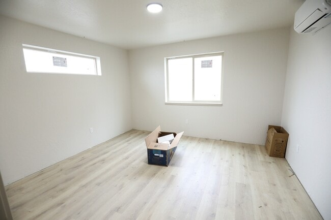 Building Photo - 1812 N 15th St