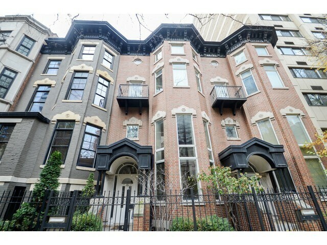 Foto del edificio - 26 E Division St