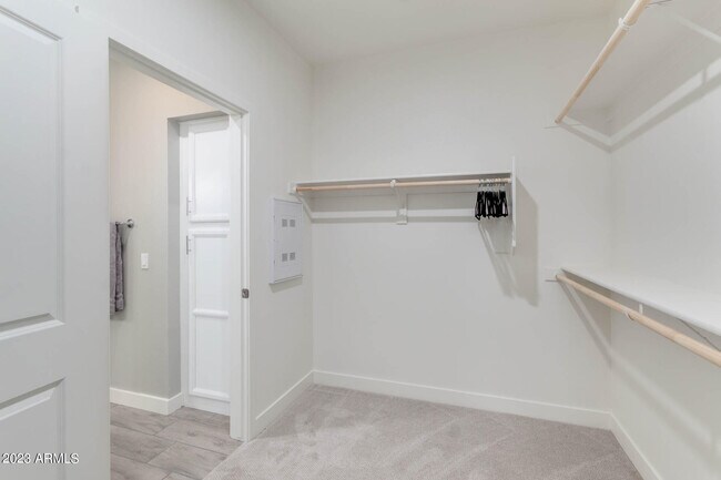 Foto del edificio - 2511 W Queen Creek Rd