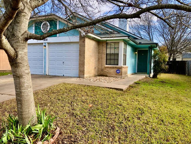 Building Photo - 1402 Byers Ln