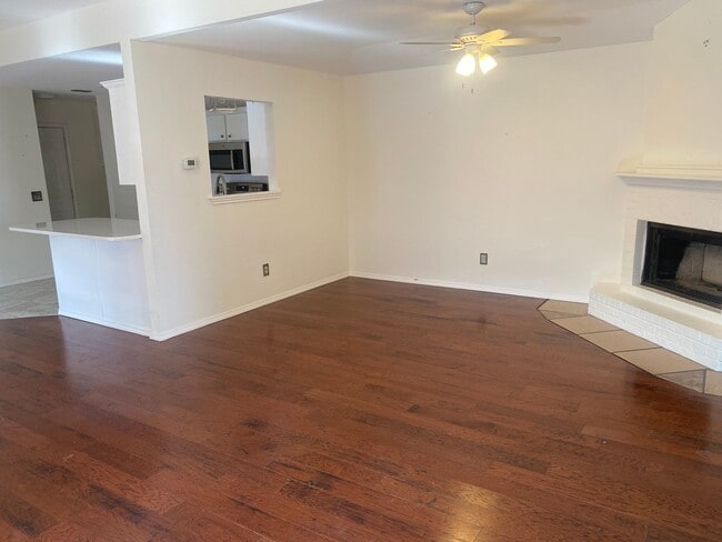 Foto del edificio - 3 bed 2 bath - Frenship ISD