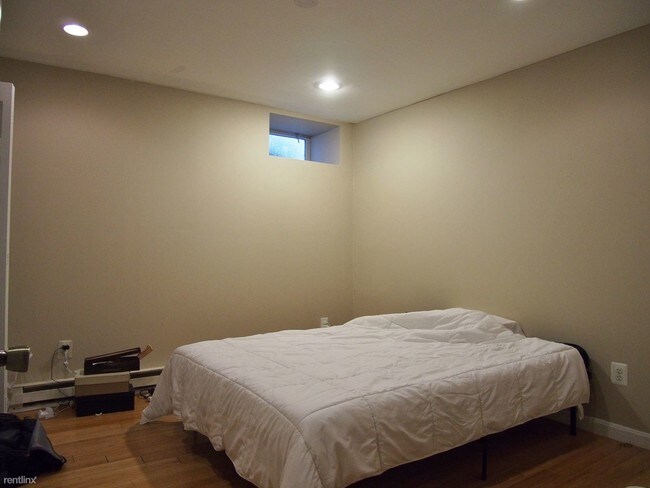 Foto del edificio - 6 br, 2 bath House - 1 Parker Hill Ter Apt 1K