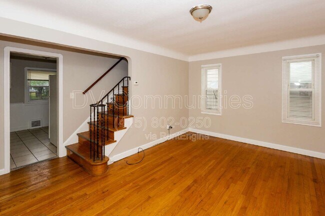 Foto del edificio - 19001 Nitra Ave