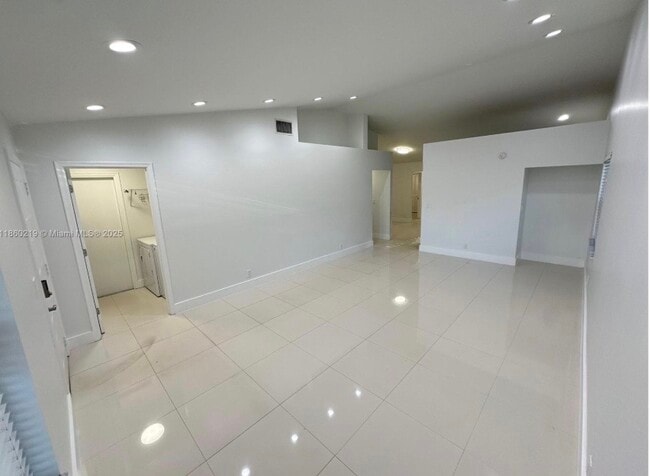 Building Photo - 3150 NW 94th Ave