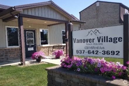 Building Photo - Vanover Village Townhouses