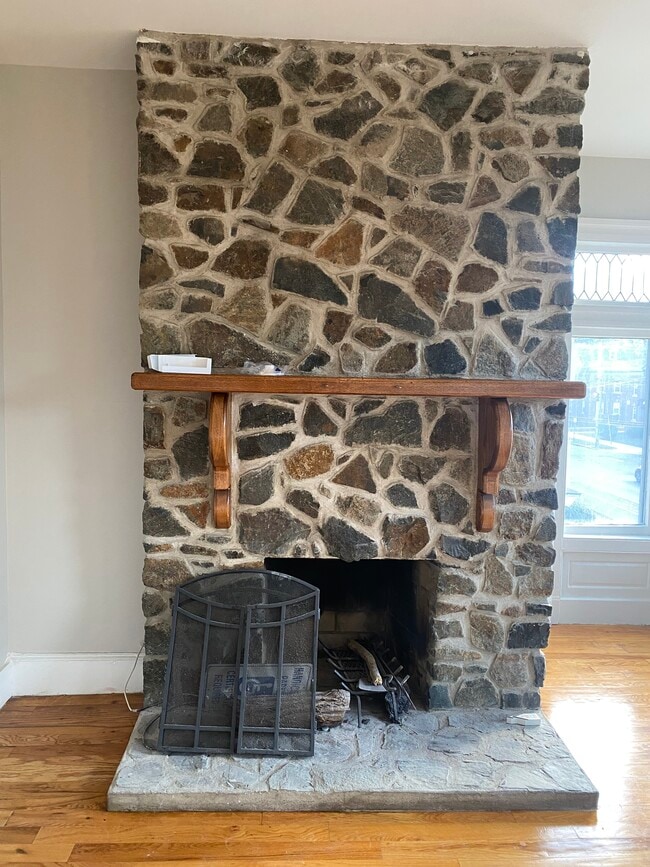 Non-working fireplace. - 225 Sherman Ave