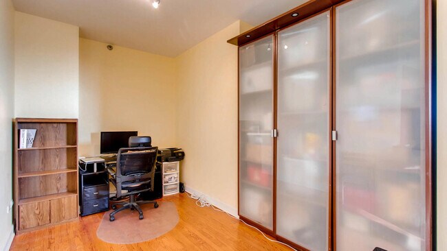 Building Photo - 41 E 8th St